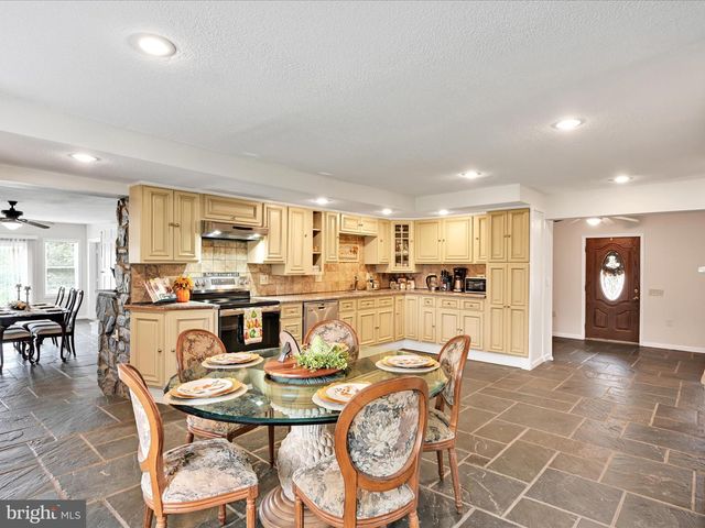 742 POWER RD, Manheim, PA 17545