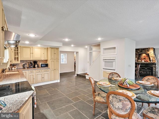 742 POWER RD, Manheim, PA 17545