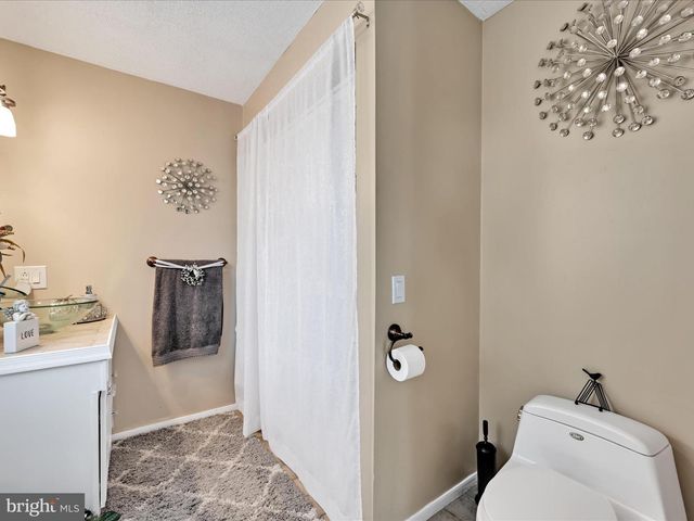 742 POWER RD, Manheim, PA 17545