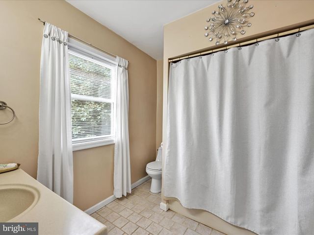 742 POWER RD, Manheim, PA 17545