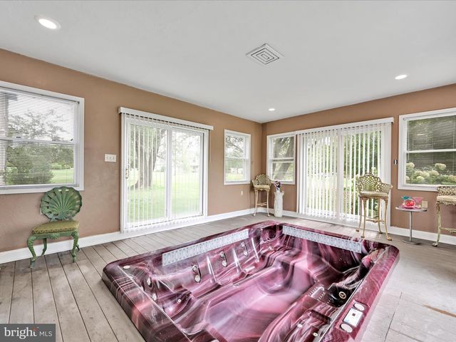 742 POWER RD, Manheim, PA 17545