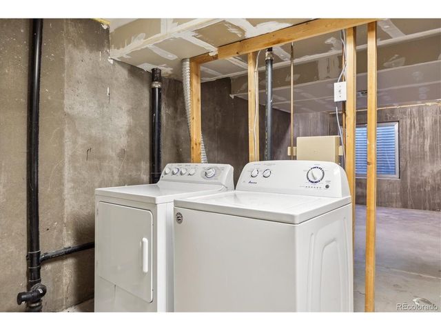 18508 E Whitaker Cir D, Aurora, CO 80015