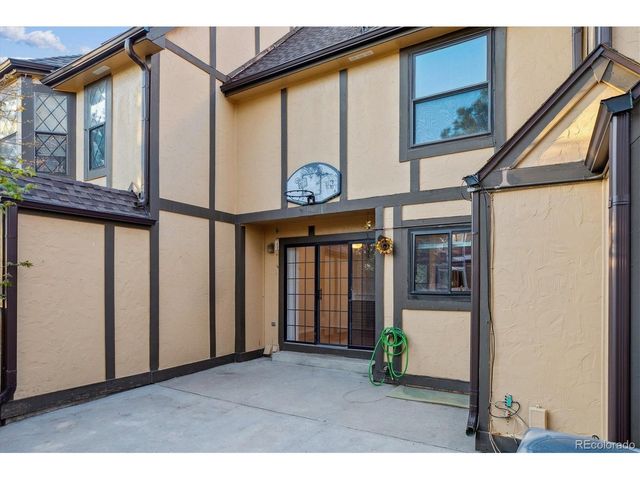 18508 E Whitaker Cir D, Aurora, CO 80015