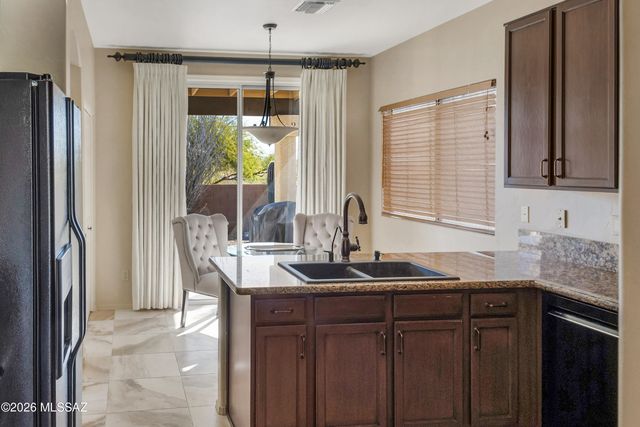 8730 N Walter Hagen Drive, Tucson, AZ 85742