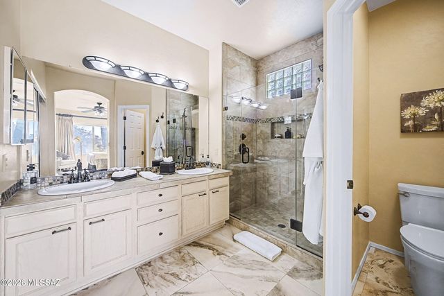 8730 N Walter Hagen Drive, Tucson, AZ 85742