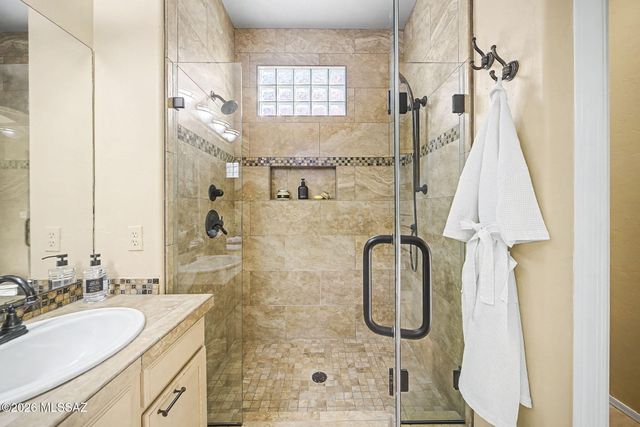 8730 N Walter Hagen Drive, Tucson, AZ 85742