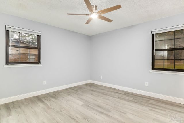 5855 Scotland Rd, Pensacola, FL 32526