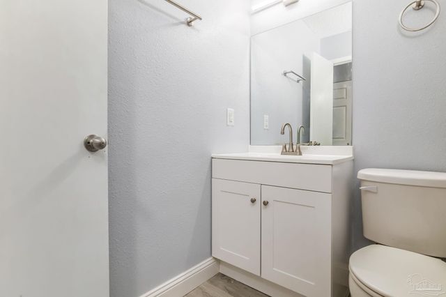 5855 Scotland Rd, Pensacola, FL 32526