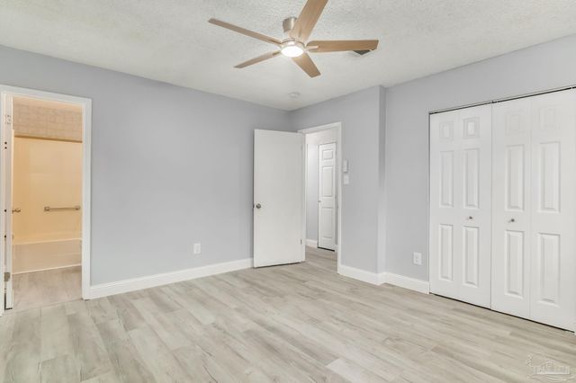 5855 Scotland Rd, Pensacola, FL 32526