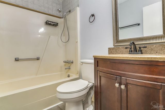 5855 Scotland Rd, Pensacola, FL 32526