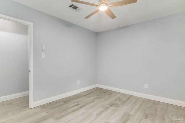 5855 Scotland Rd, Pensacola, FL 32526