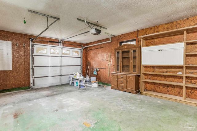 5855 Scotland Rd, Pensacola, FL 32526