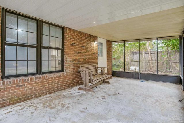 5855 Scotland Rd, Pensacola, FL 32526