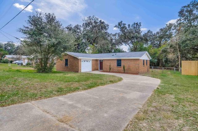 5855 Scotland Rd, Pensacola, FL 32526