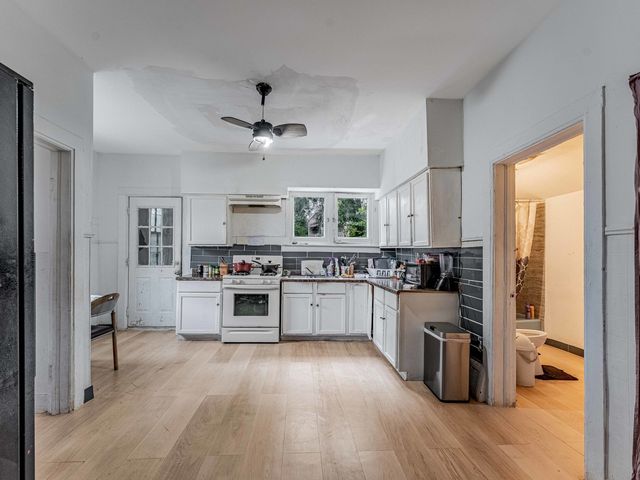 11548 S State Street, Chicago, IL 60628