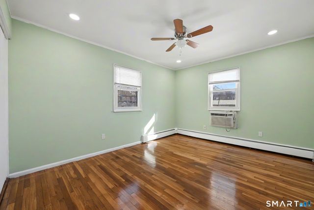 81 Cherry Hill Drive 1B, Bridgeport, CT 06606