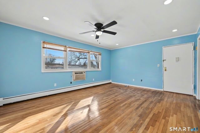 81 Cherry Hill Drive 1B, Bridgeport, CT 06606