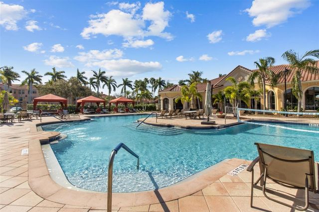 2709 VIA CIPRIANI 532B, Clearwater, FL 33764