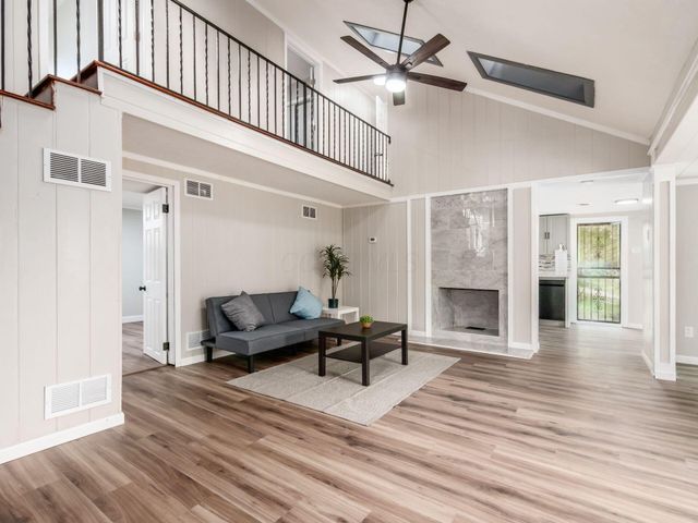2471 Sunbury Road, Columbus, OH 43219
