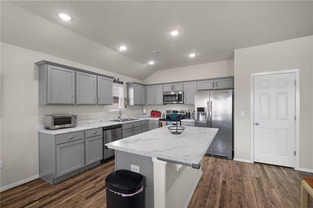 4204 Lexington Avenue, Bentonville, AR 72713