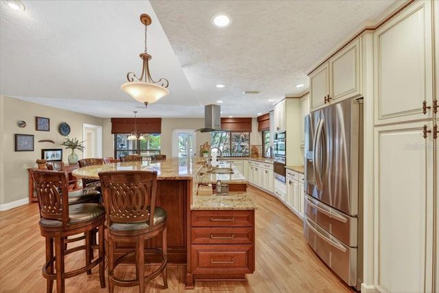 11214 LEPRECHAUN DRIVE, Riverview, FL 33569