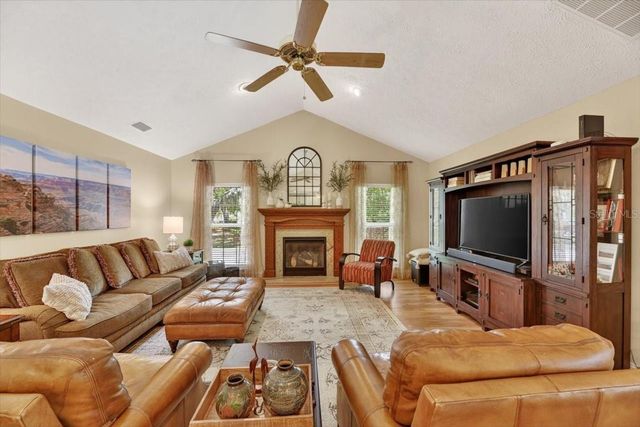 11214 LEPRECHAUN DRIVE, Riverview, FL 33569