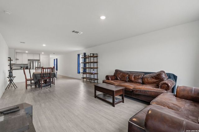 7235 Eclipse Place, San Antonio, TX 78252