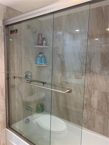 2940 N Course Dr 305, Pompano Beach, FL 33069