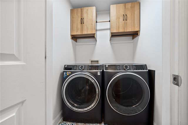 203 Dodgins Lane, Seneca, SC 29672