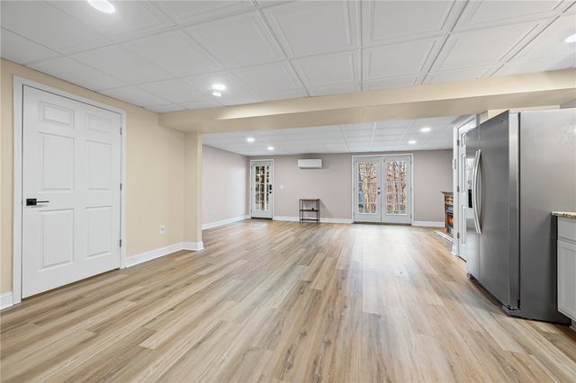 203 Dodgins Lane, Seneca, SC 29672