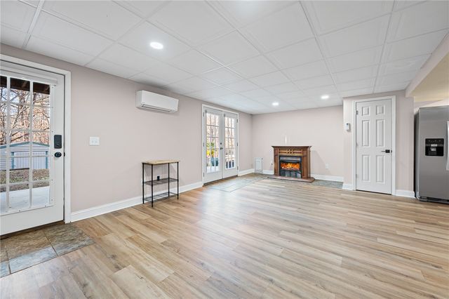 203 Dodgins Lane, Seneca, SC 29672