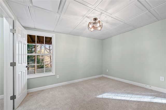 203 Dodgins Lane, Seneca, SC 29672