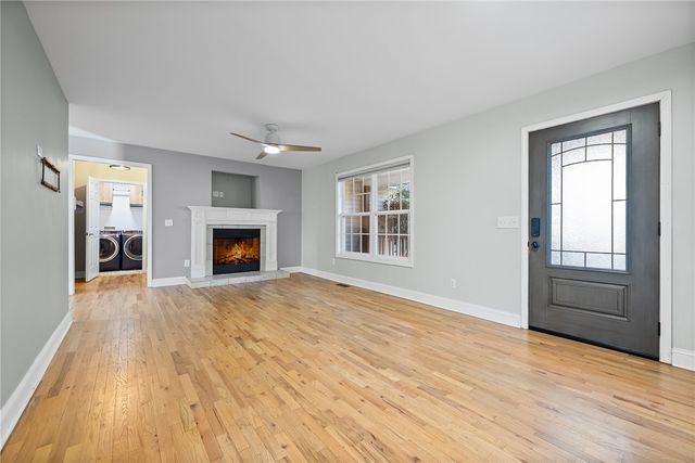 203 Dodgins Lane, Seneca, SC 29672