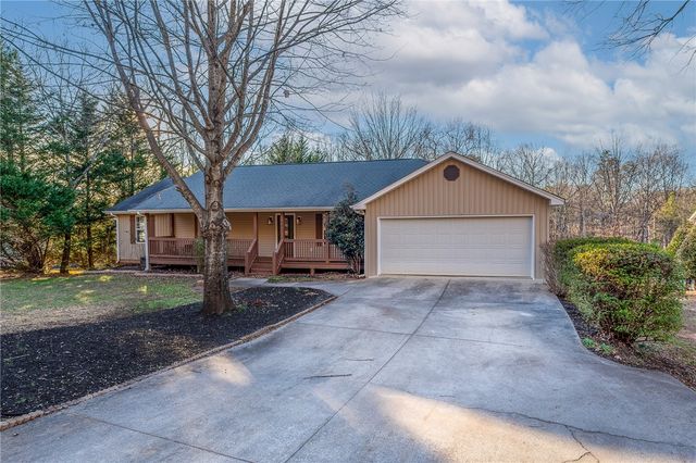 203 Dodgins Lane, Seneca, SC 29672