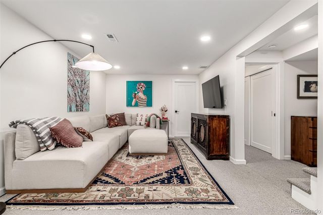 1542 S Ogden Street, Denver, CO 80210