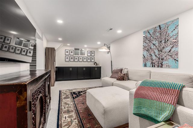 1542 S Ogden Street, Denver, CO 80210