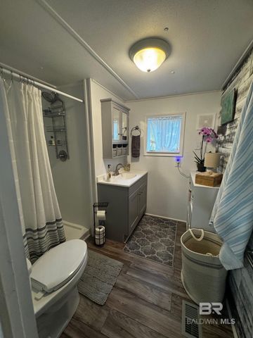 1225 Chagrin Drive, Lillian, AL 36549