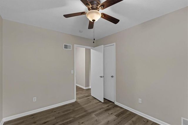 6220 Greenwood Drive, Shawnee, KS 66216