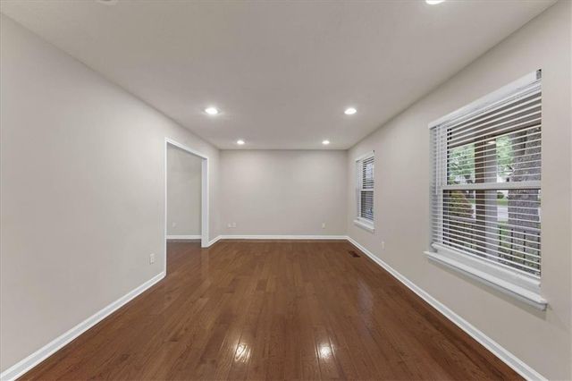 6220 Greenwood Drive, Shawnee, KS 66216