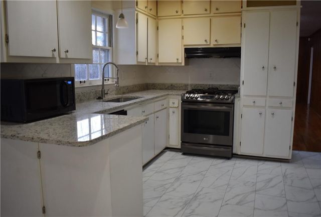 2479 Kingsland Drive, Atlanta, GA 30360