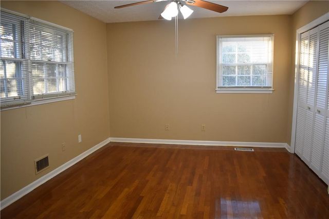 2479 Kingsland Drive, Atlanta, GA 30360