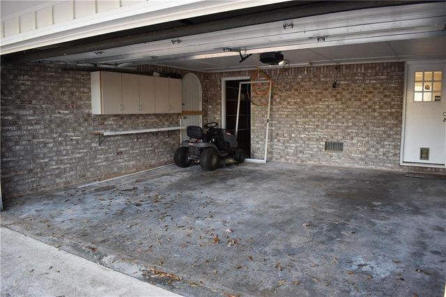 2479 Kingsland Drive, Atlanta, GA 30360