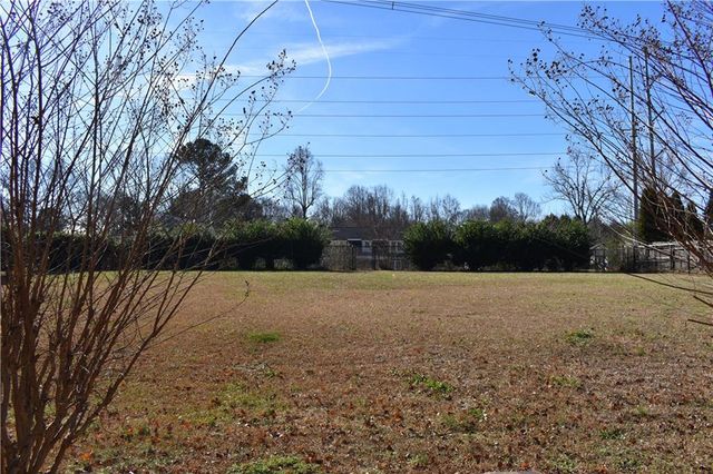 2479 Kingsland Drive, Atlanta, GA 30360