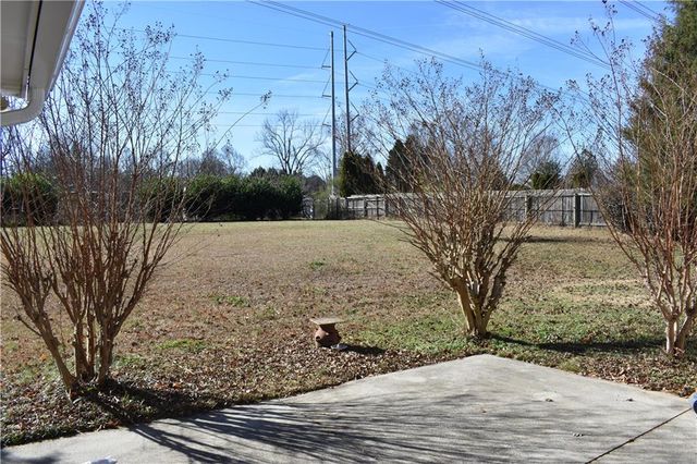 2479 Kingsland Drive, Atlanta, GA 30360