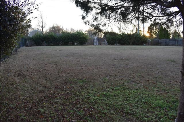 2479 Kingsland Drive, Atlanta, GA 30360