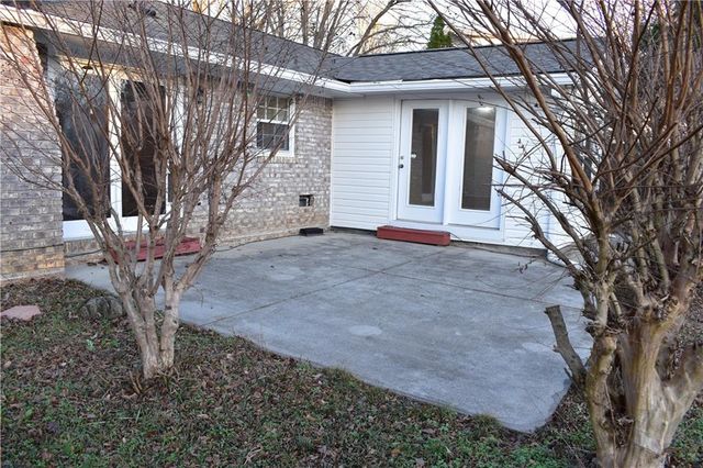 2479 Kingsland Drive, Atlanta, GA 30360