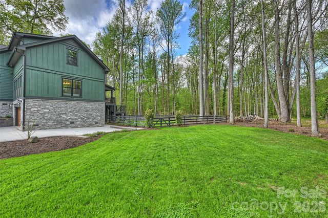 4001 Carmel Forest Drive, Charlotte, NC 28226