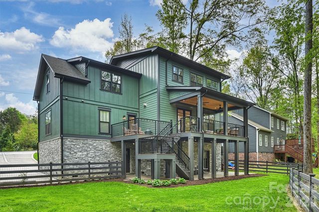 4001 Carmel Forest Drive, Charlotte, NC 28226