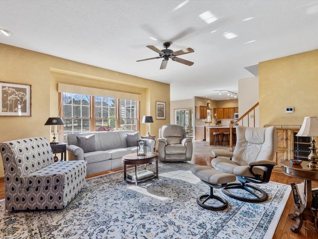 5355 Heather Glen Circle, Bettendorf, IA 52722