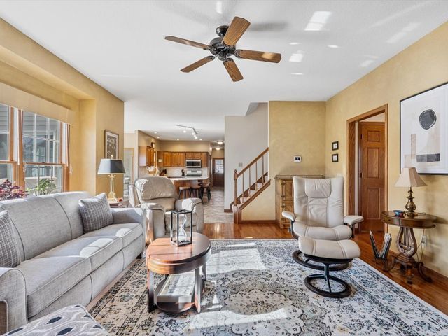 5355 Heather Glen Circle, Bettendorf, IA 52722